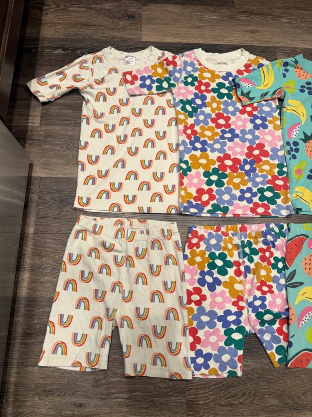 Hanna Andersson Kids Short Pajama Set - Rainbow, Floral, Fruit Prints - Picture 2 of 7